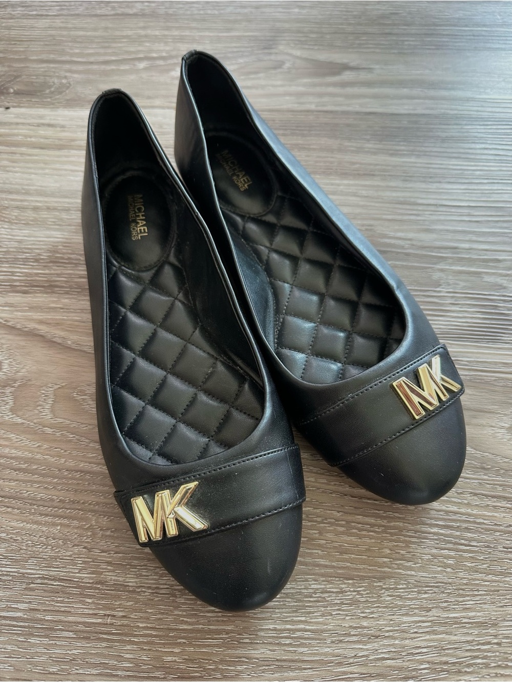 MICHAEL Michael Kors Black Leather Ballet Flats with Gold MK Emblem